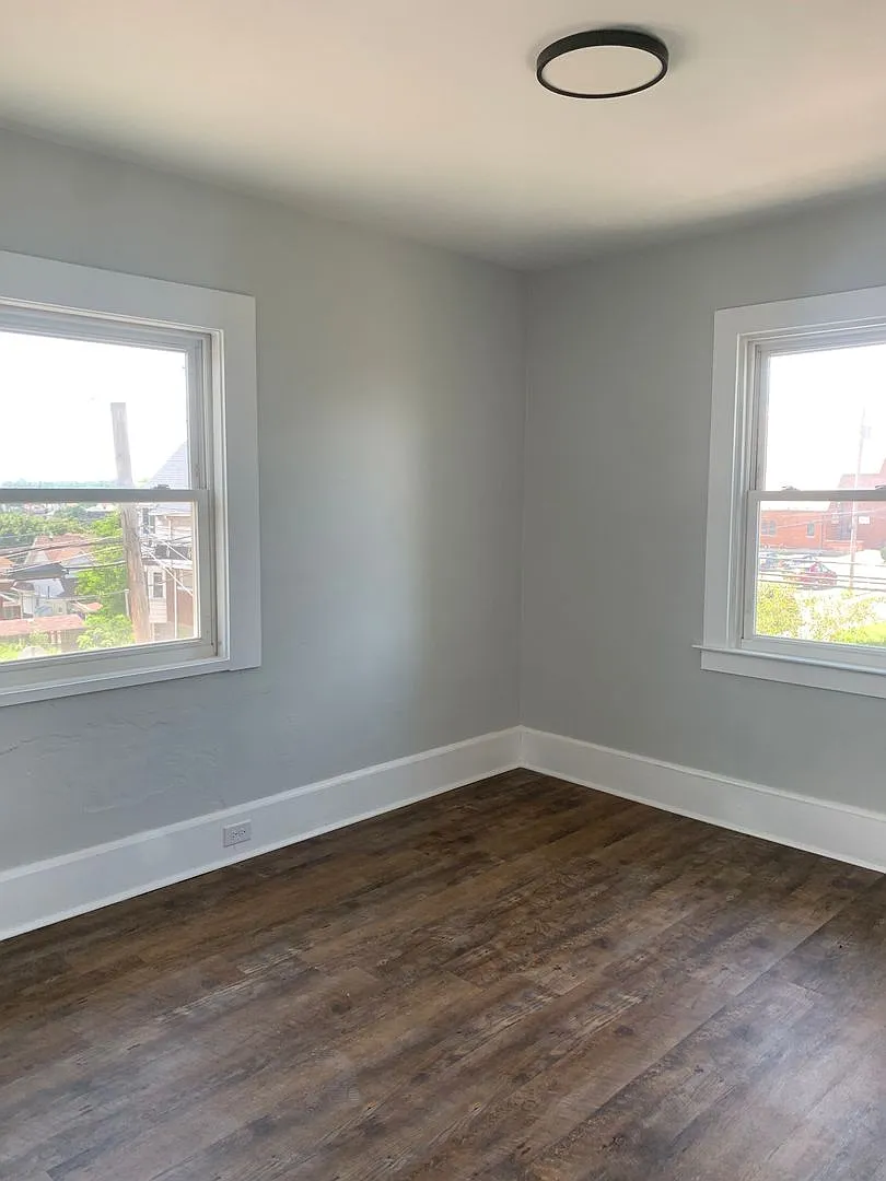 1201 Creedmore Avenue — Photo 4