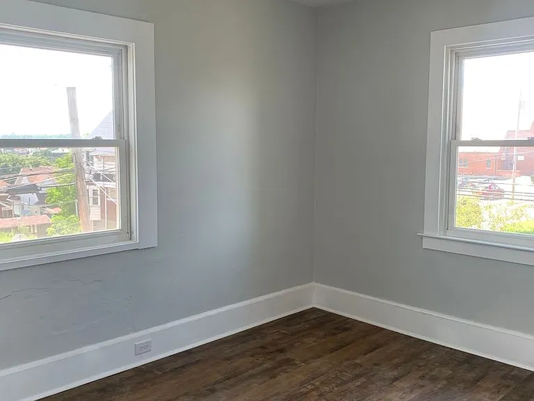 1201 Creedmore Avenue — Photo 4