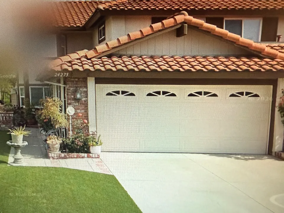 24275 Juanita Dr