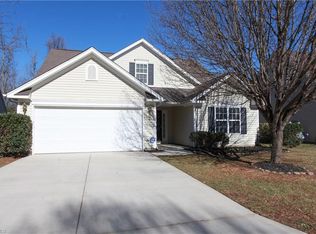 4052 Fountain Grove Dr, High Point, NC 27265