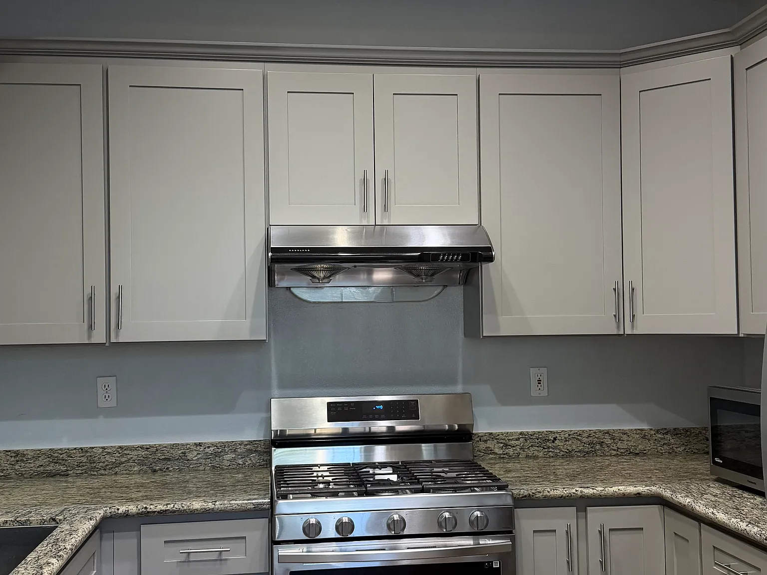 3 bed, 2.5 bath, 1482 sqft, $4,300 — Photo 3