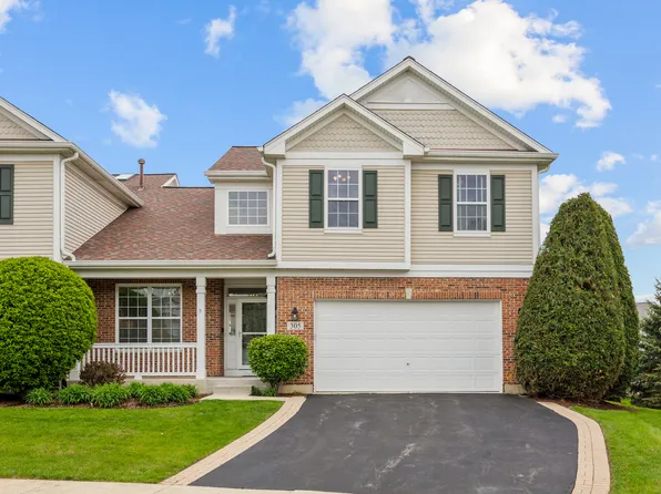 305 Ashby Ct, Geneva, IL 60134