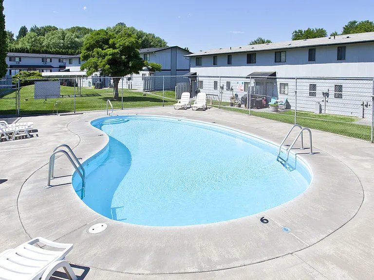 Townhouse Villas | Pool