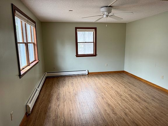 4th image of 534-536 Turners Falls Rd