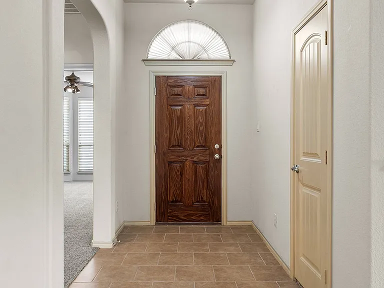 3124 Buckthorn Ln — Photo 4