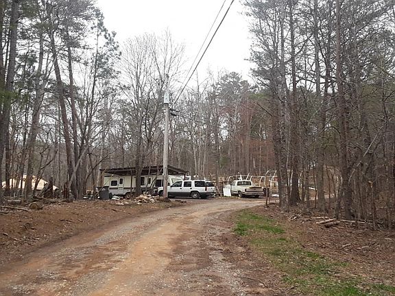 5th image of 75 Mount Crest Dr