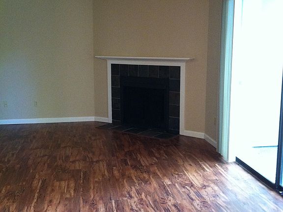 3rd image of 3 150th Ave NE APT B
