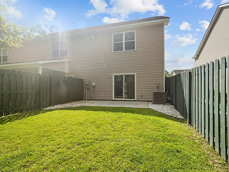 147 Ainsdale Dr — Photo 42