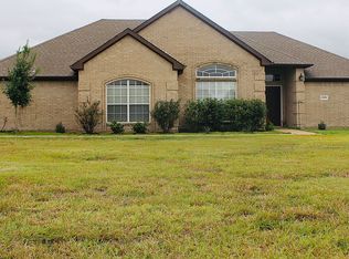 8906 Colonial Dr, Crandall, TX 75114