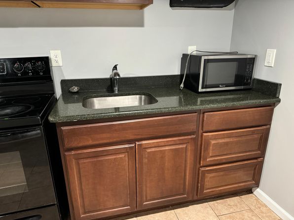 2688 Pulaski St #BASEMENT