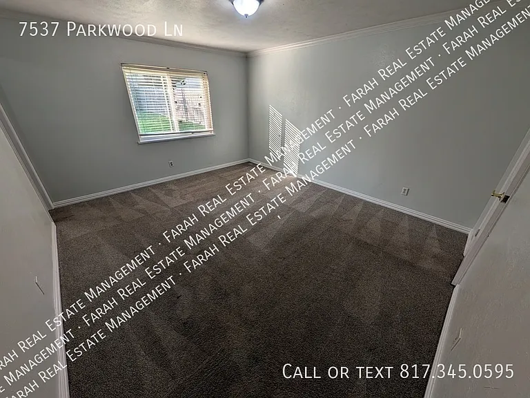 7537 Parkwood Ln — Photo 11