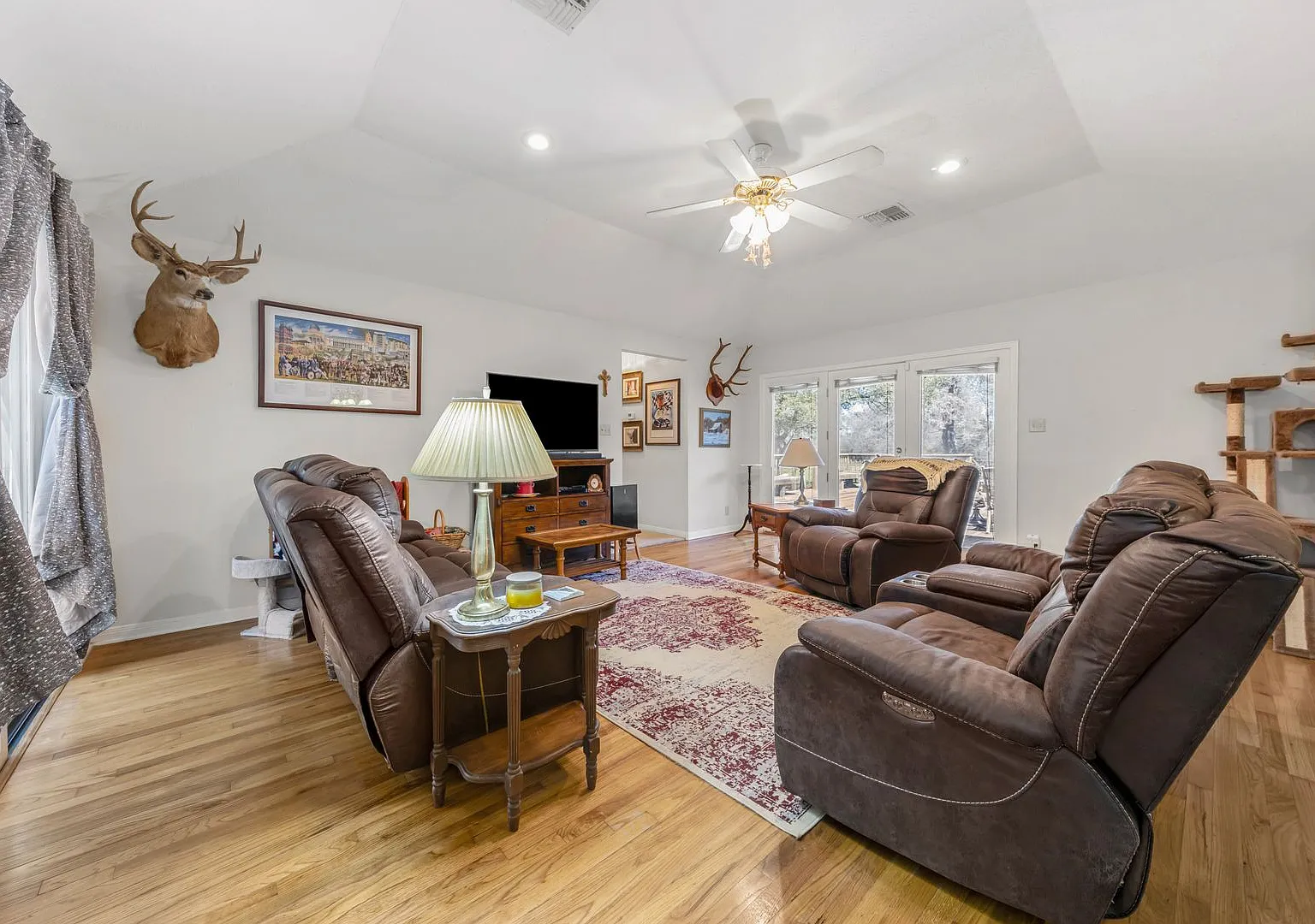 Ranch home and land for Rent — Photo 2