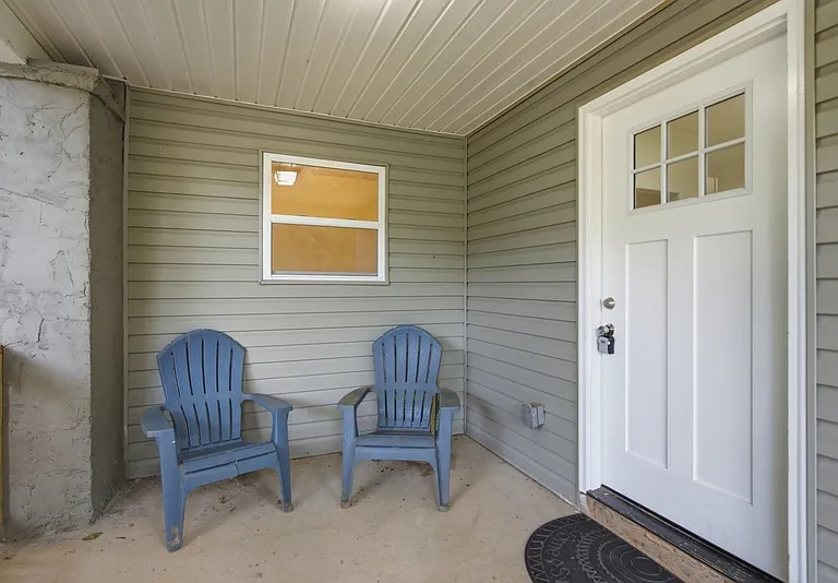 814 Biddle St — Photo 2