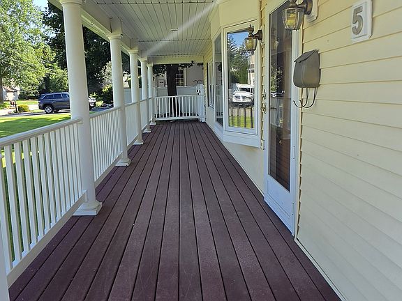4th image of 5 Andrews Pl