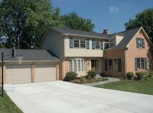 3810 Ridgelea Dr, Fairfax, VA 22031