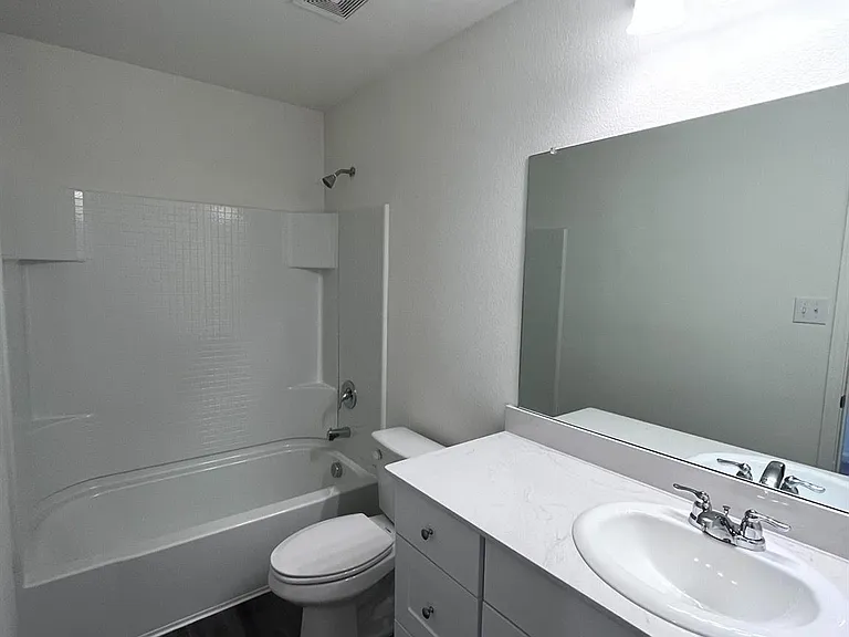 424 Madison Way — Photo 18