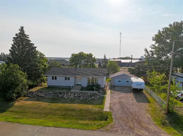 10105 W 102nd St, High Level, AB T0H 1Z0