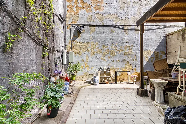 Rented by Oxford Property Group | media 18