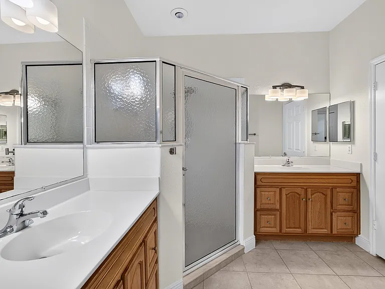 166 Sedona Cir — Photo 20