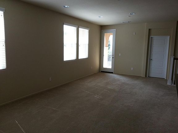 Living/Dining Areas