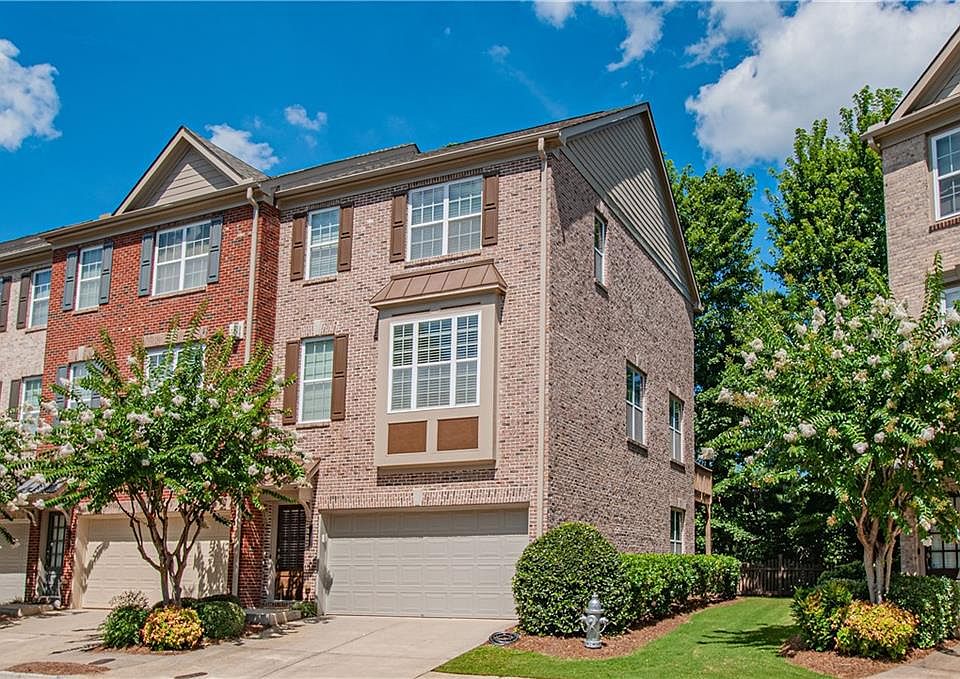 1st image of 3261 Greenwood Oak Dr