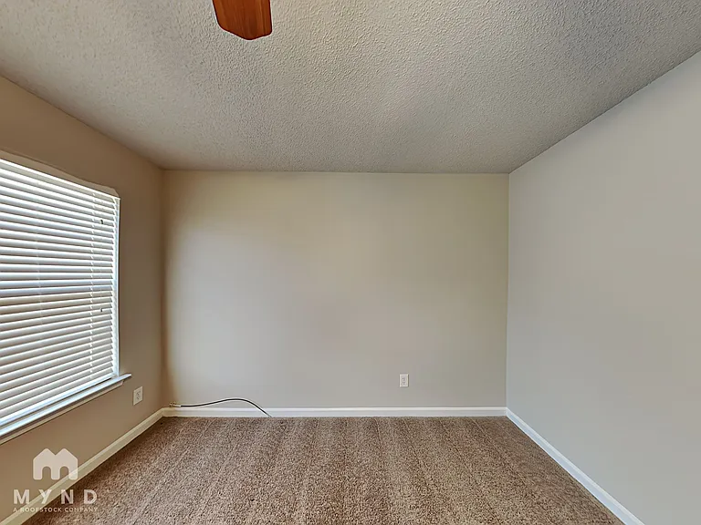 6132 Hickory Lane Dr — Photo 13