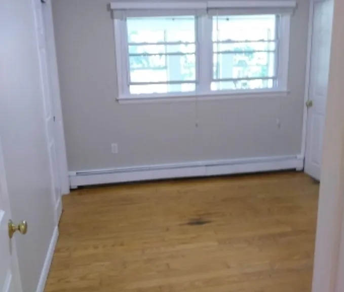 13 Jones Ave — Photo 7