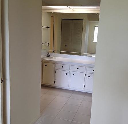 4th image of 14250 Kendale Lakes Dr