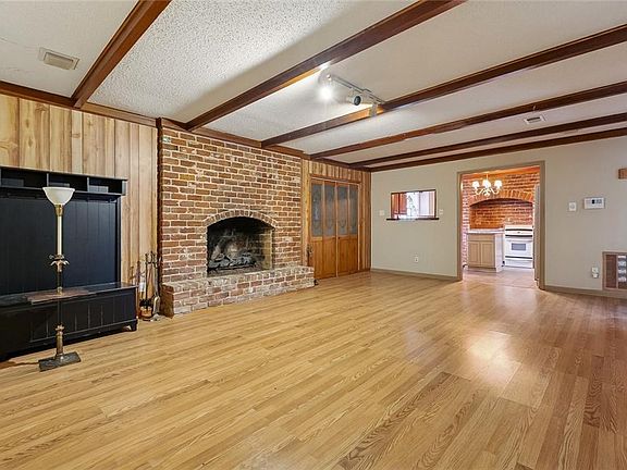 3rd image of 5705 W Esplanade Ave