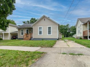 1204 N Livingston St, Bloomington, IL 61701