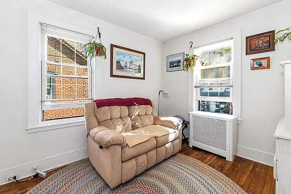 Sold by Daniel Gale Sotheby's International Realty | media 15