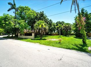 2960 Gordon St, Naples, FL 34112
