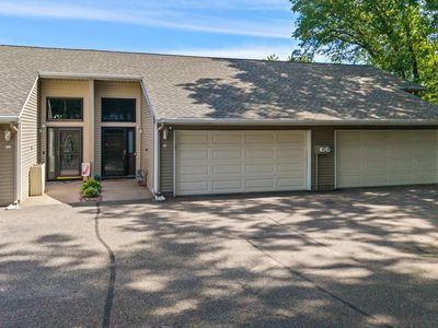 41 Round Lake Trl, Little Canada, MN, 55117