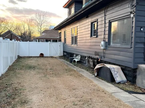 561 Billings Ave, Paulsboro, NJ 08066