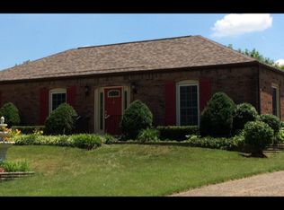 4404 Pebblewood Ct, Louisville, KY 40299