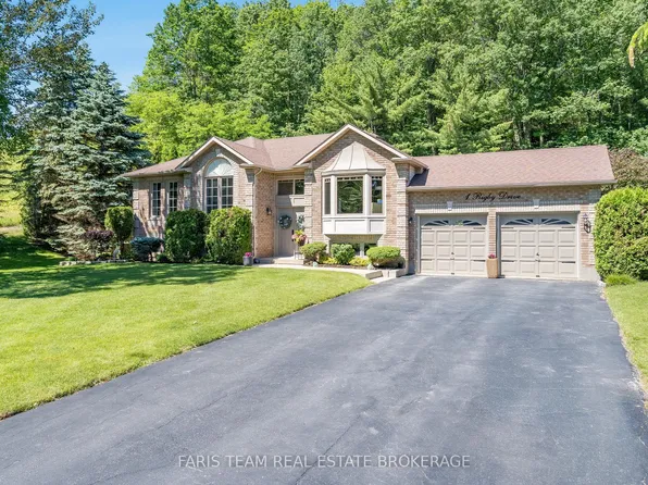 1 Rigby Dr, Wasaga Beach, ON L9Z 1J1