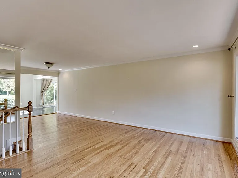 6014 Leewood Dr — Photo 11