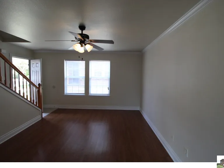 402 Bowden Ave #B — Photo 9