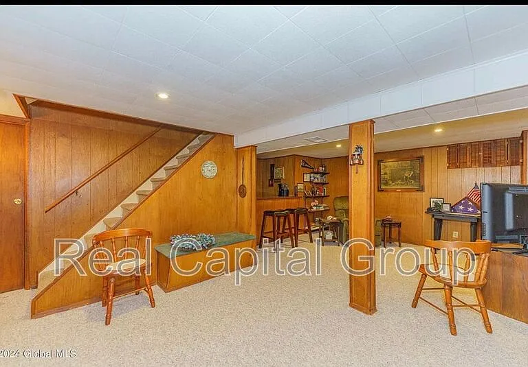 109 Locust Park — Photo 9