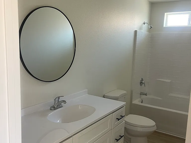 947 Heber Ave #2 & 4 — Photo 3