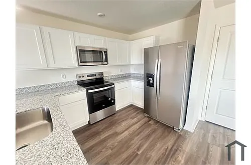 1252 Stone Ridge Cir Photo 1