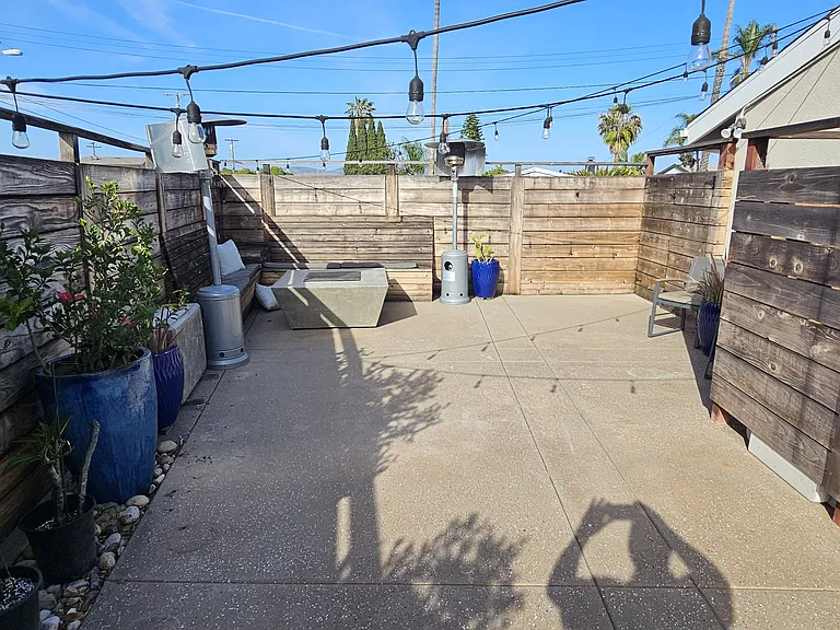 2494 Larrabee Pl — Photo 26