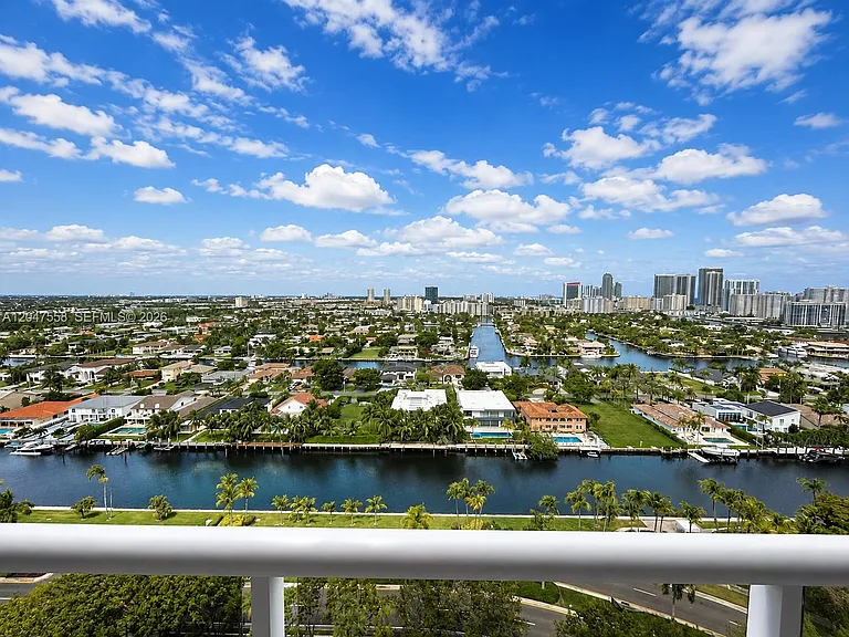 3640 Yacht Club Dr #1903 — Photo 6