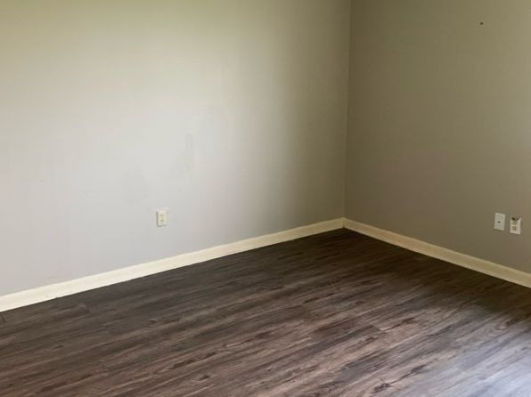 235 Pinecrest Dr #5