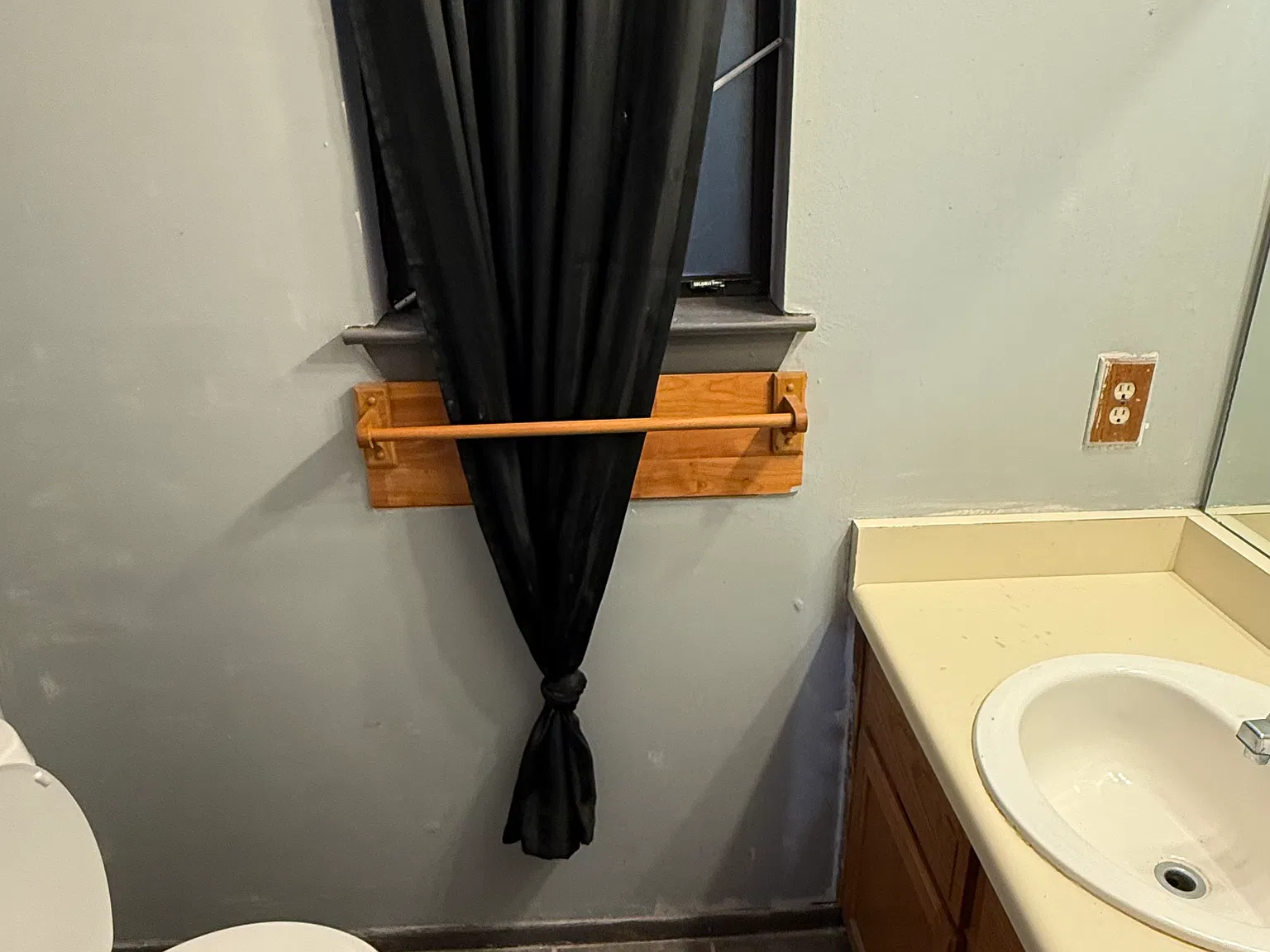 3 bed, 2.5 bath, 1380 sqft, $1,700 — Photo 4