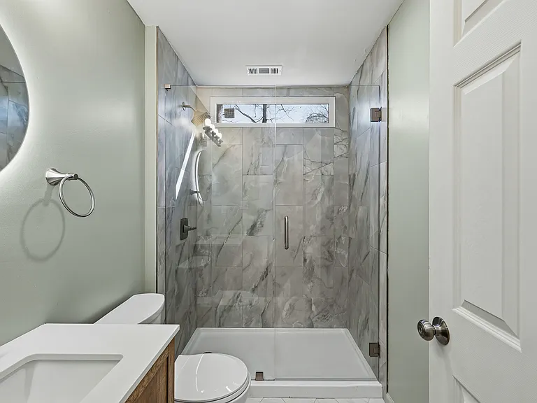 2583 Joyce Ave — Photo 12
