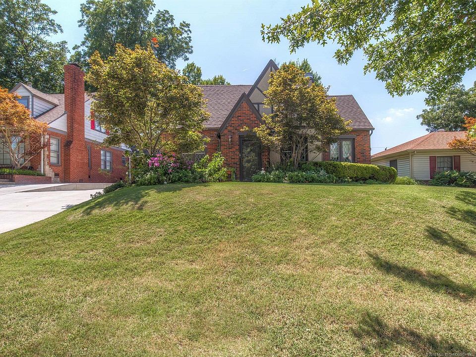 1st image of 2564 S Cincinnati Ave
