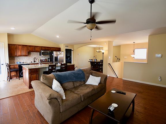 5th image of 115 Vineland Parkway Dr
