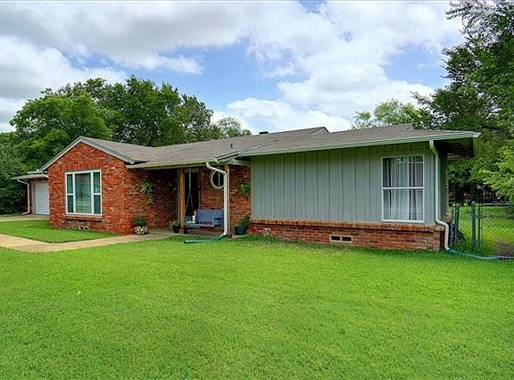 2nd image of 3504 Norton Dr