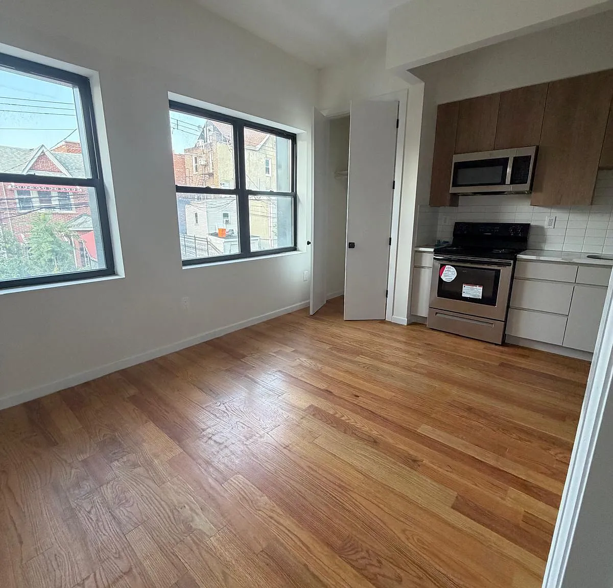 Studio, $2,495 — Photo 1